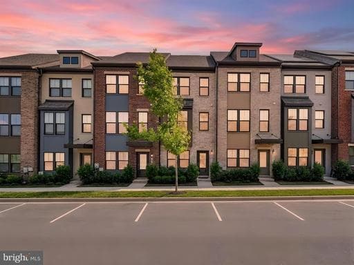 3525 CARNABY ST, HYATTSVILLE, MD, 20782