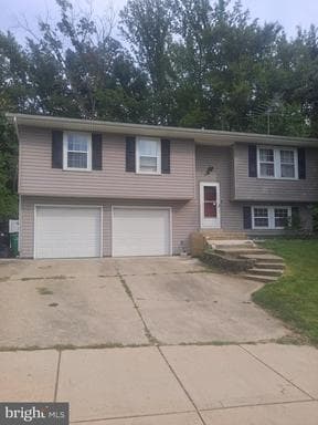 10306 QUEEN ELIZABETH DR, UPPER MARLBORO, MD, 20772