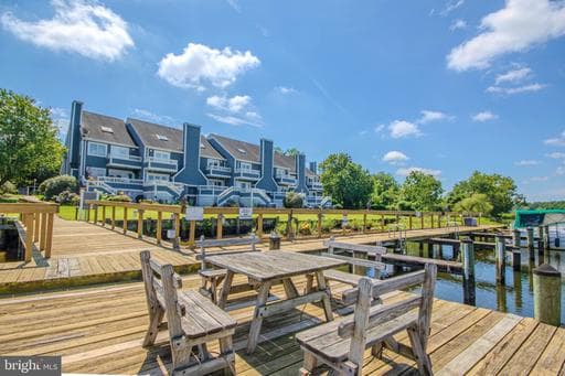 650 River Oak Ct, Salisbury, MD 21801-5366, United States