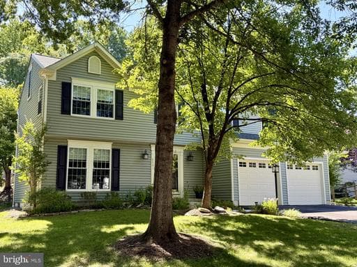 8401 Triple Crown Rd, Bowie, MD 20715-4568, United States