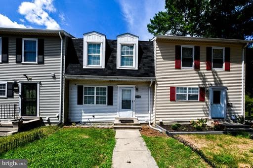 1103 Castlehaven Ct, Capitol Heights, MD 20743-4211, United States