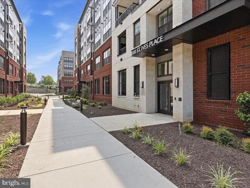 100 SAINT IVES PL #403, OXON HILL, MD, 20745, PRINCE GEORGES