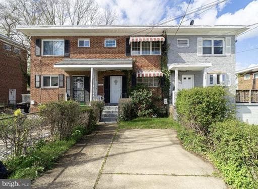 726 Audrey Ln, Oxon Hill, MD 20745-2648, United States