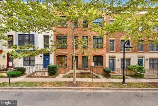 5615 44TH AVE, HYATTSVILLE, MD, 20781