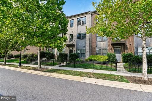 6402 47th St, Riverdale, MD 20737-1070, United States