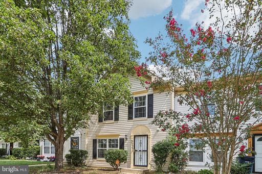 6233 E Hil Mar Cir, District Heights, MD 20747-2980, United States