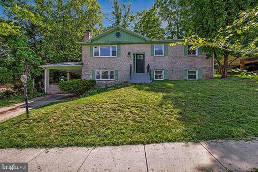 2505 Joseph Dr, Clinton, MD 20735-4540, United States