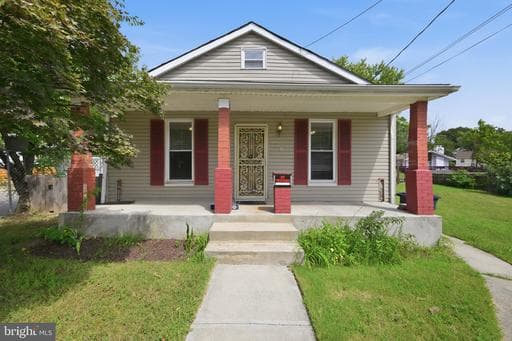 809 Eastern Ave, Capitol Heights, MD 20743-1307, United States