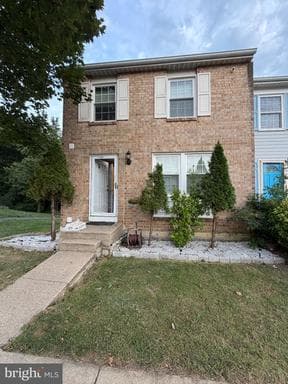 11333 Broken Bow Ct, Beltsville, MD 20705-1435, United States