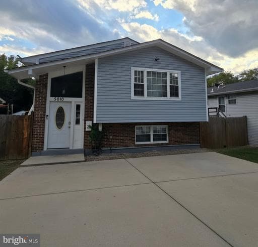 5010 40th Pl, Hyattsville, MD 20781-2135, United States