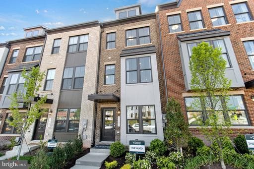 6013 BEAKE ST, HYATTSVILLE, MD, 20782