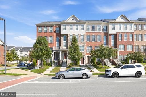 9106 Ruby Lockhart Blvd, Lanham, MD 20706-2663, United States