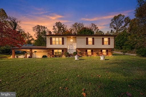23401 Hawkins Dr, Aquasco, MD 20608-2564, United States