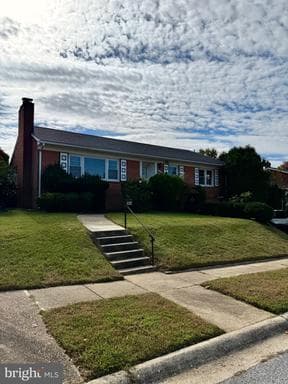 2027 Jameson St, Temple Hills, MD 20748-5615, United States